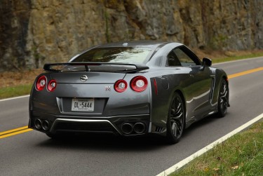 东莞东坑镇急用钱找生意贷款公司靠谱吗全方位解析